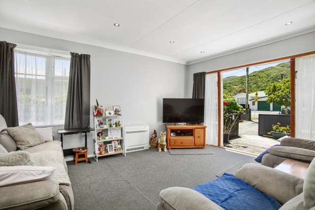 11 Frederick Street Wainuiomata_3