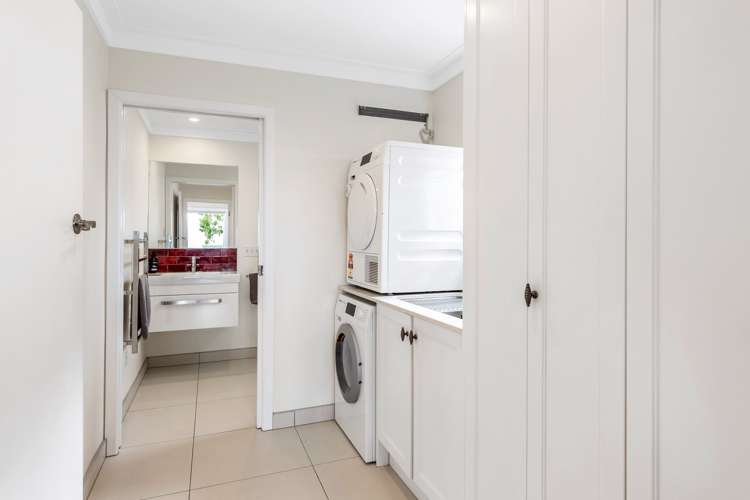 114 Scenic Drive Titirangi_16