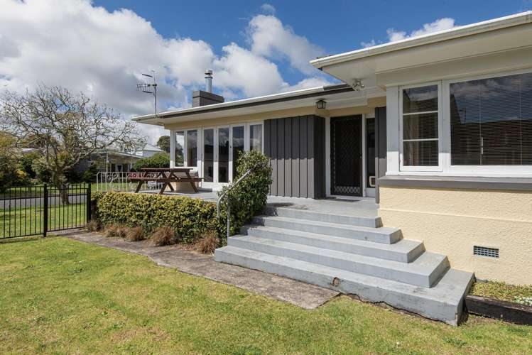 12 Kowhai Park Road Maunu_16