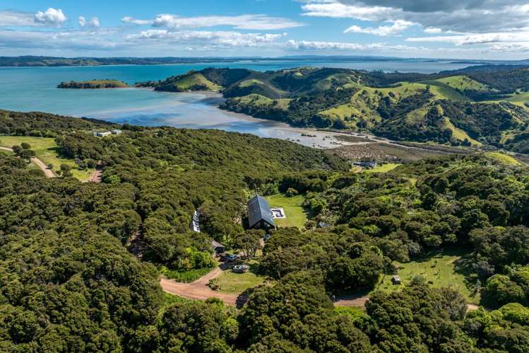 215D Awaawaroa Road Waiheke Island_20