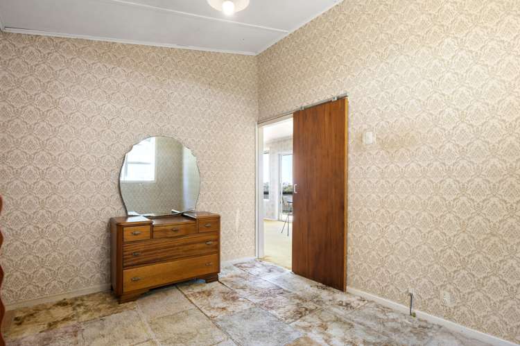 16a Giles Road Ostend_18