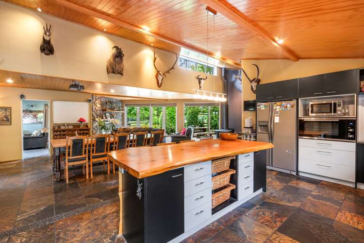 1 Hart Place Lake Coleridge_8