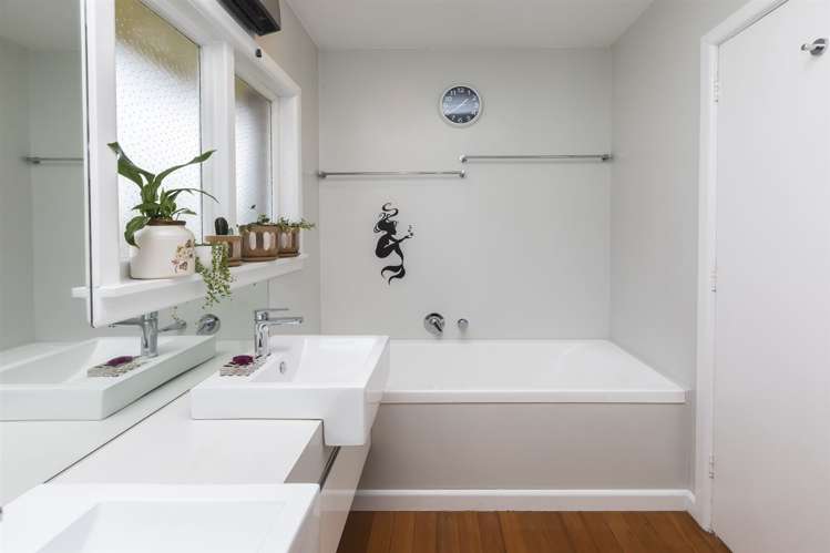 8 Wildwood Avenue Wainoni_10