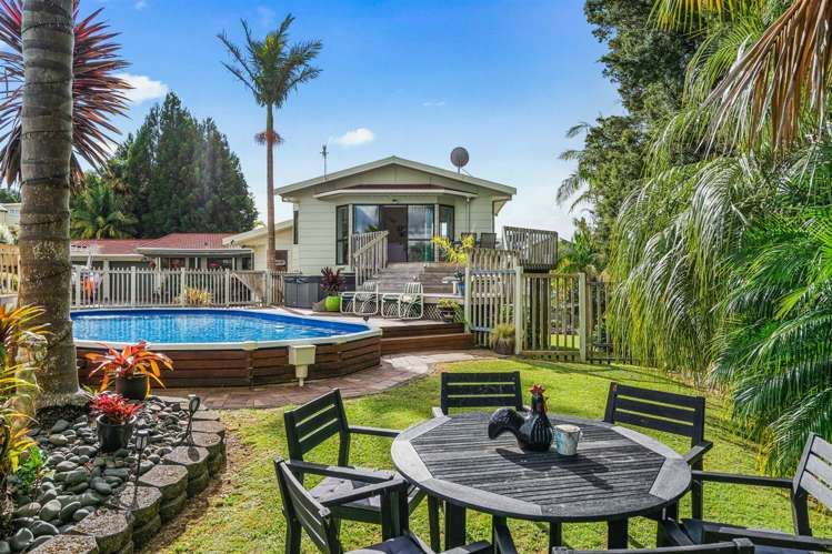 196 Fairway Drive Kamo_0