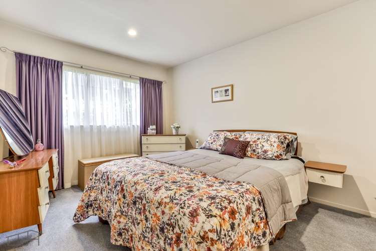 72l Seabrook Avenue New Lynn_12