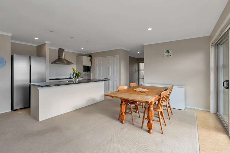 65 Pyle Road West One Tree Point_11