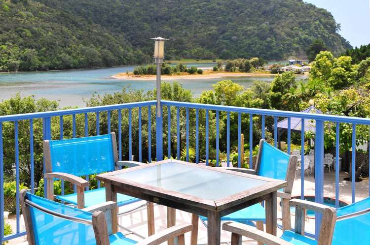 2h Weranui Road Waiwera_1