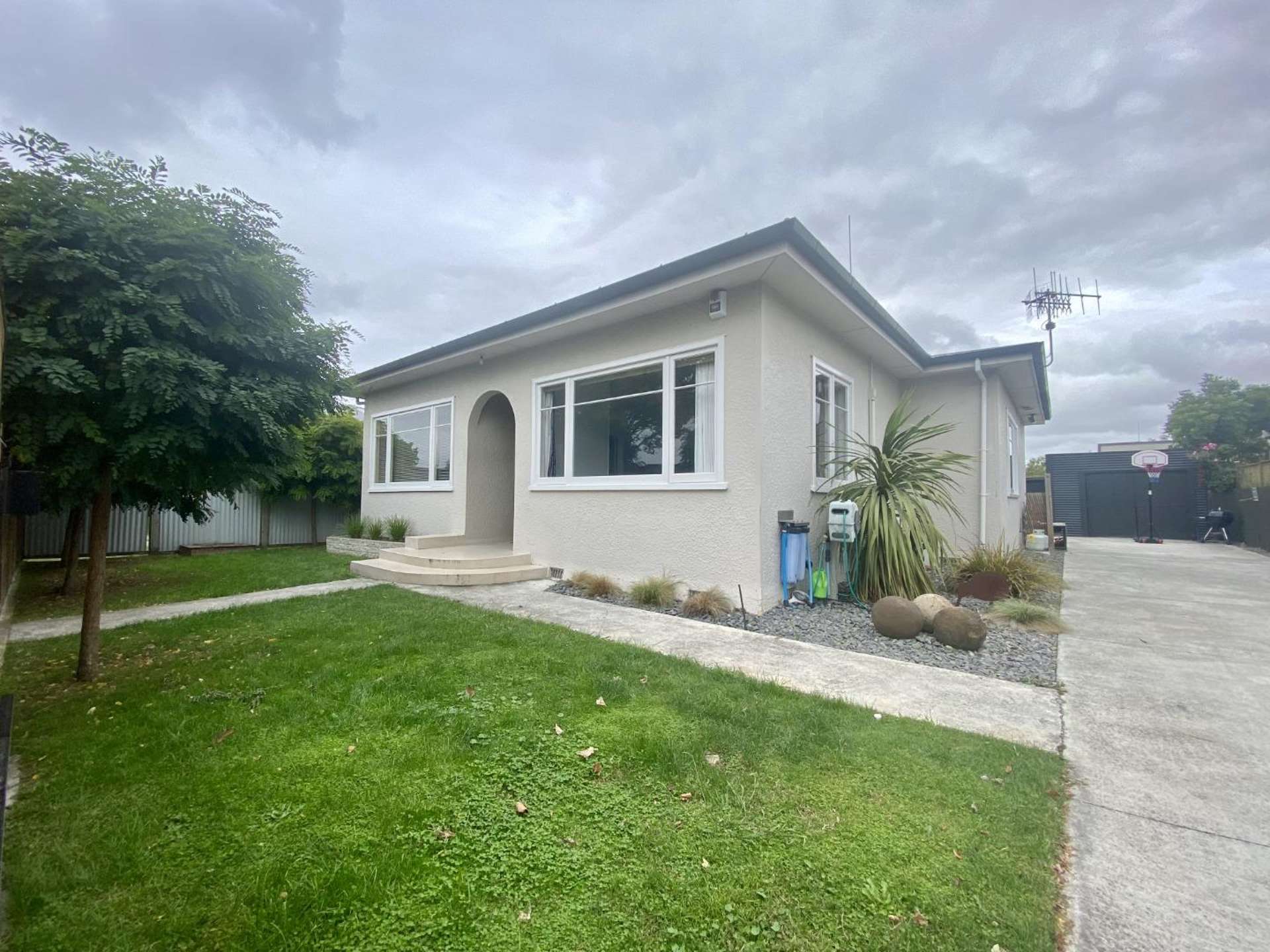 203 Sylvan Road 10493_0