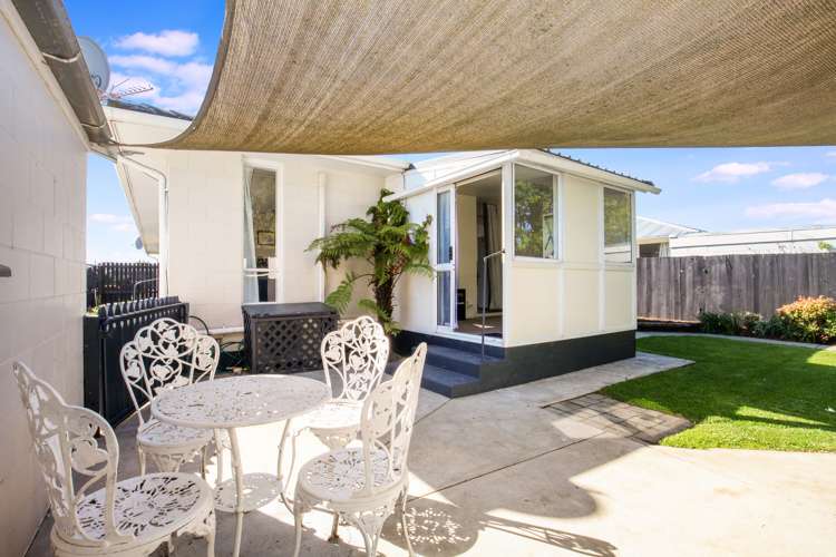 2/28 Cob Crescent Woolston_2