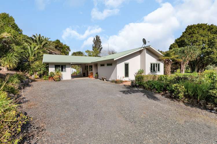 159 Tangihua Road Maungakaramea_40