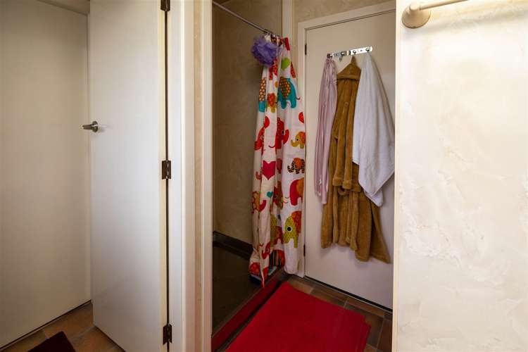 33 Oriana Crescent Hornby_9