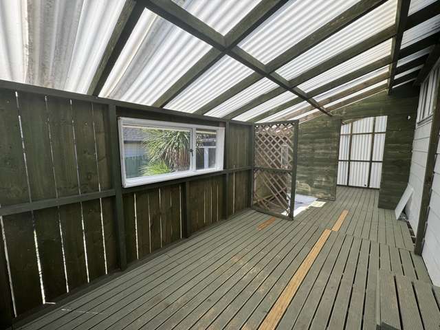 44 Universal Drive Henderson_4