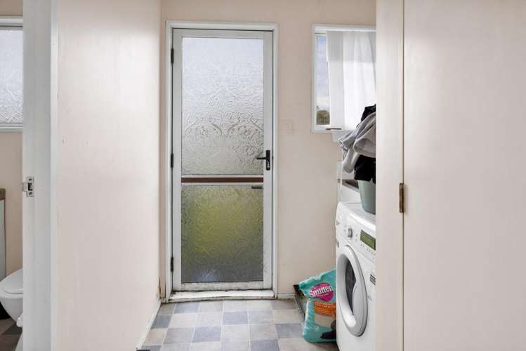 1 Charles Major Place Hawera_8