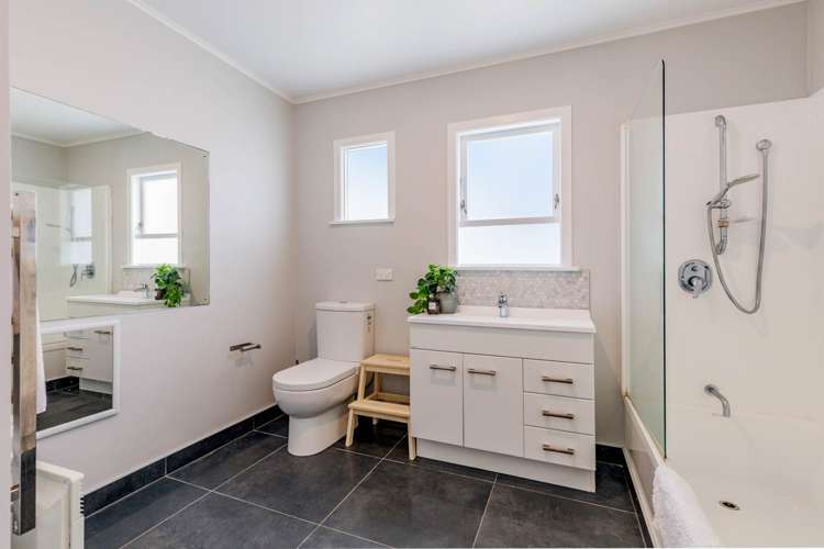 12 Mountbatten Avenue Hillcrest_17