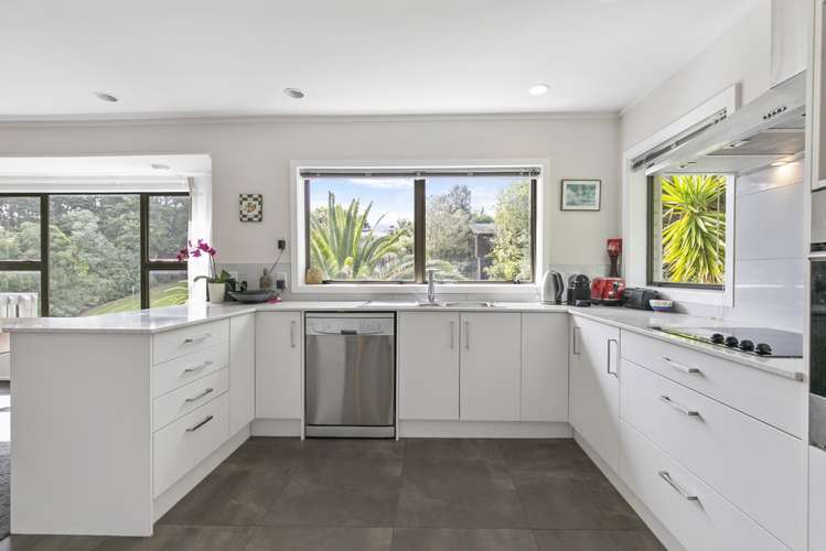 19 Eugenia Rise Totara Heights_5