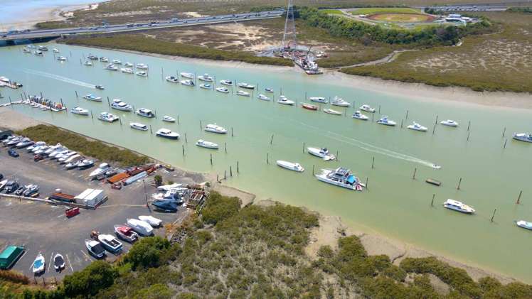 2/11 Jaemont Avenue Te Atatu South_8