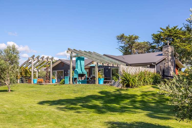 1 Campbell Drive Martinborough_2