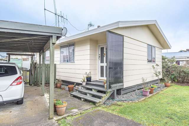 50 Hendersons Line, Marton