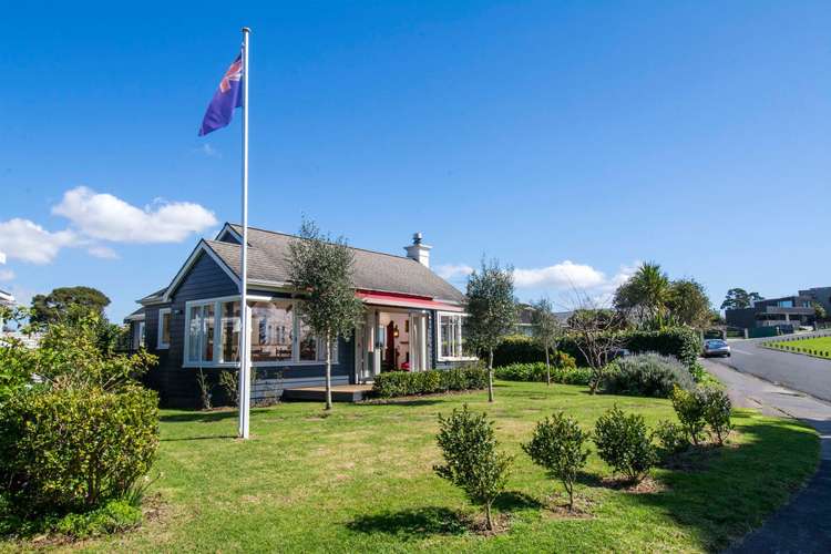 62 Marine Parade Mellons Bay_20