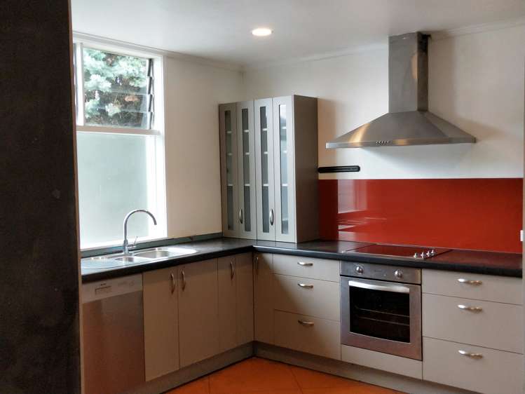 55 Willerton Avenue New Lynn_9