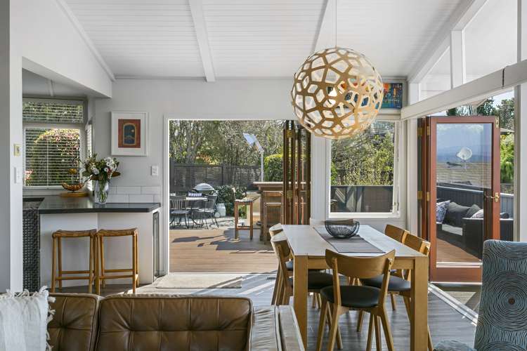 1 Besley Place Acacia Bay_9