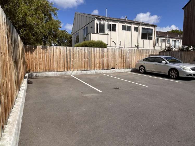 1/10 Hurley St Christchurch Central_16