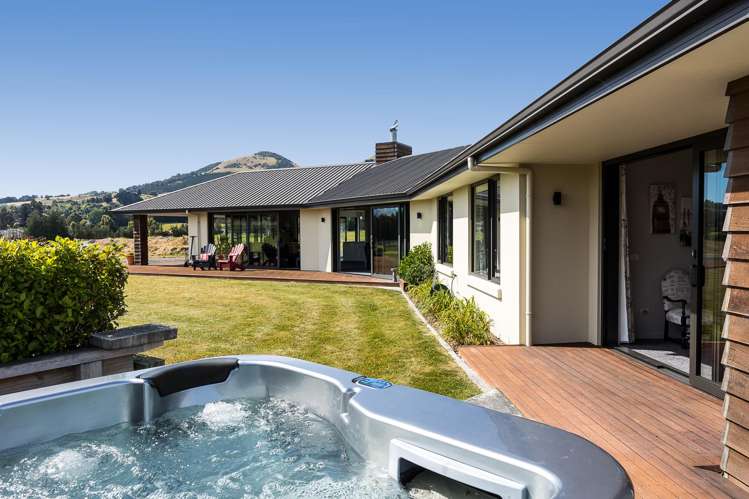 257 Gladstone Road South East Taieri_21