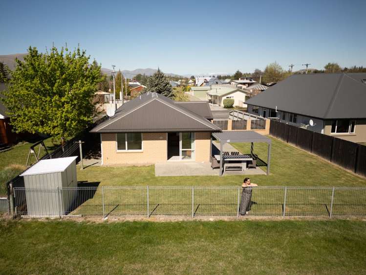 30 Glencairn Road Twizel_25