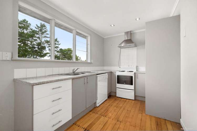 49b Lancaster Road Beach Haven_5