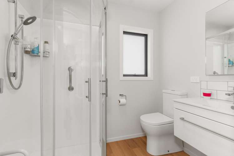 21 William Donald Drive Solway_13