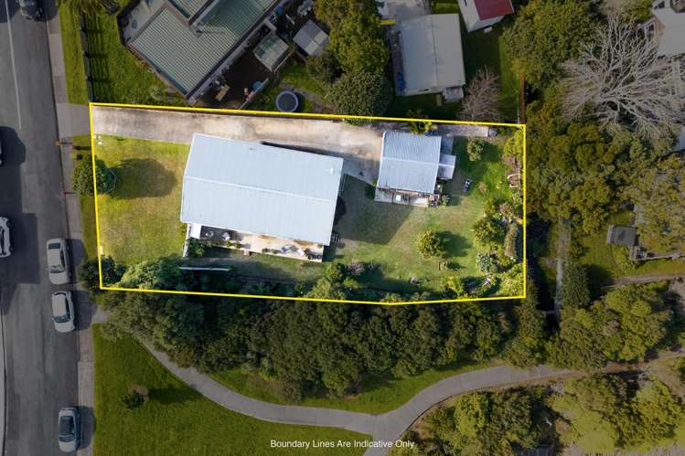 3 Albatross Road Red Beach_17