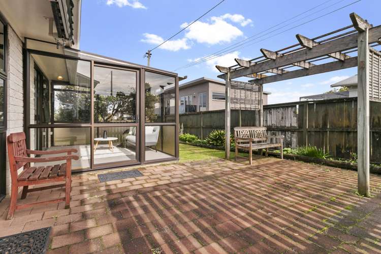 2/15 Clarke Road Onehunga_8