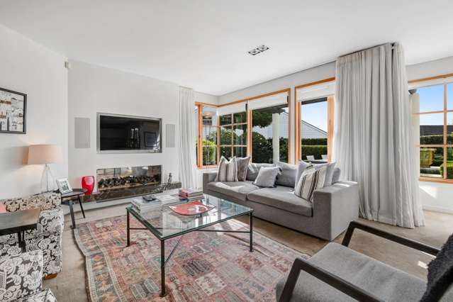 Timeless Design by the Beach