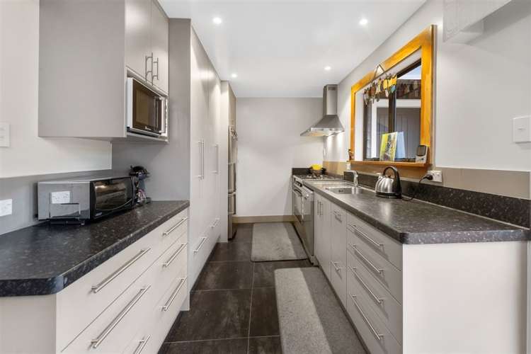 230 Ranolf Street Glenholme_3