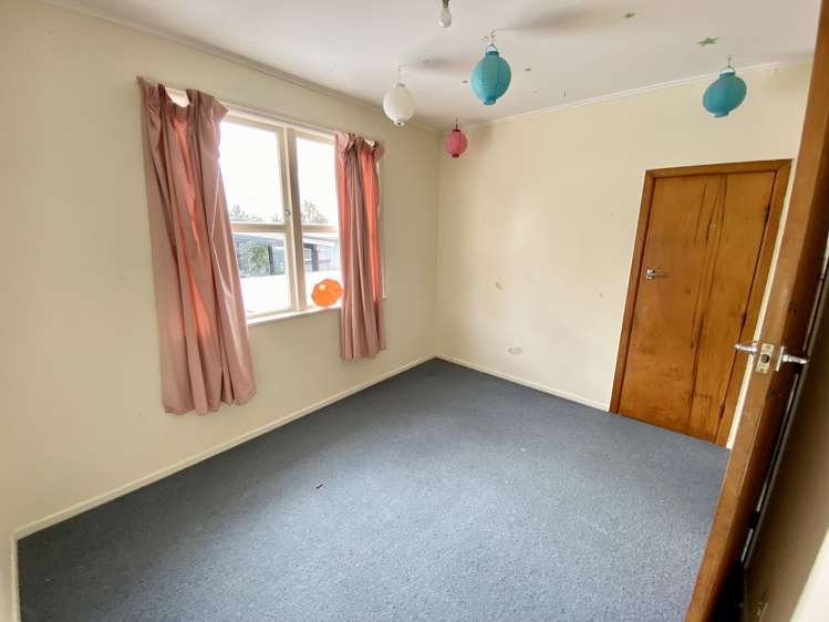 67 Forest Hill Road Henderson_10