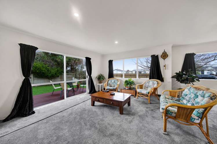 75 Tauhuri Street Manaia_13
