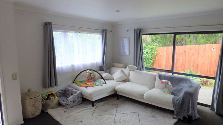 124b Brian Crescent Stanmore Bay_15