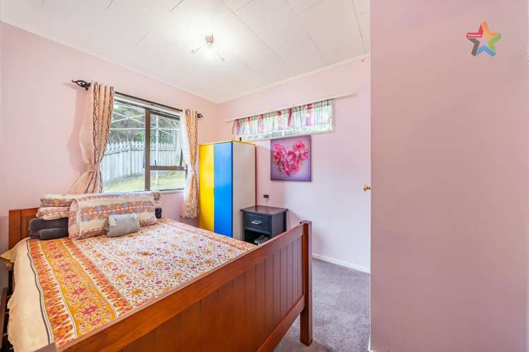 56 Antrim Crescent Wainuiomata_14