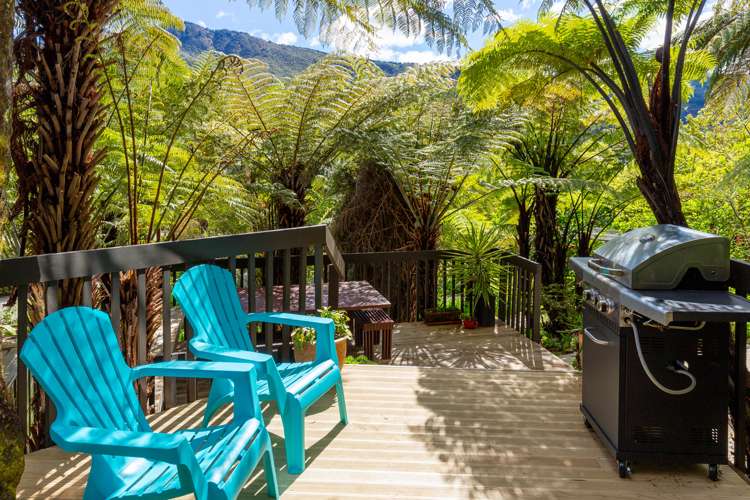 1744 Queen Charlotte Drive Anakiwa and Surrounds_6