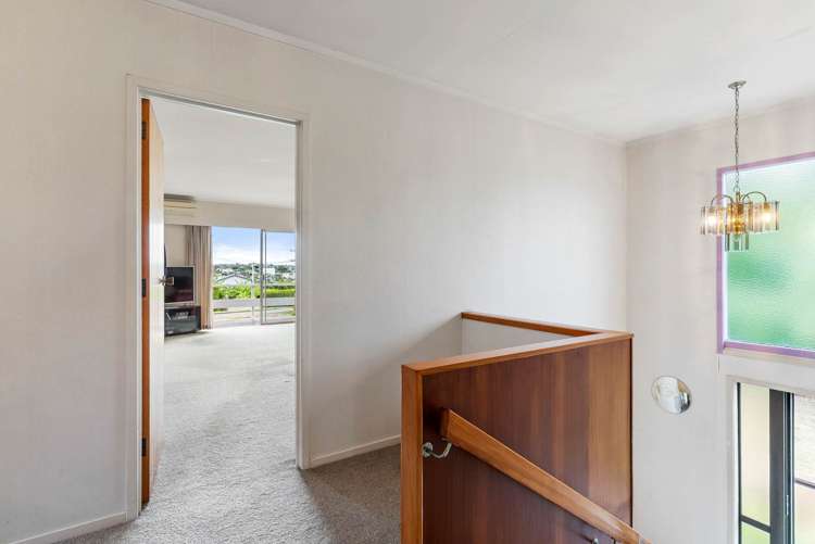 8 Kowhai Road Campbells Bay_36