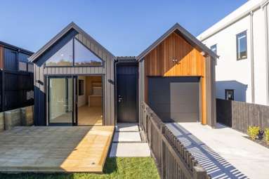 7 & 9 Waitai Crescent_1