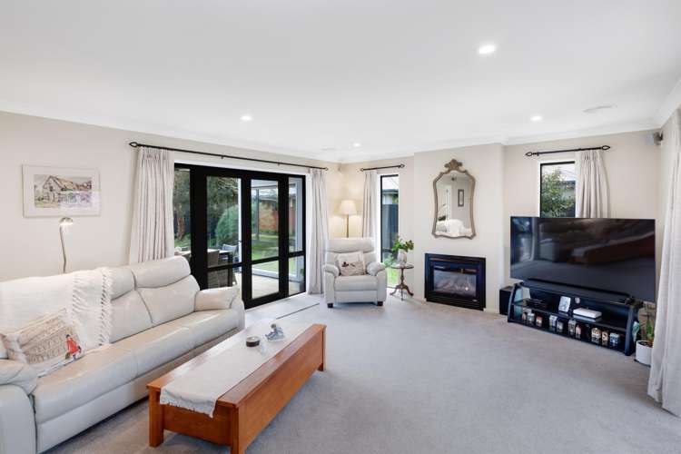8 Gwen Place Redwood_9