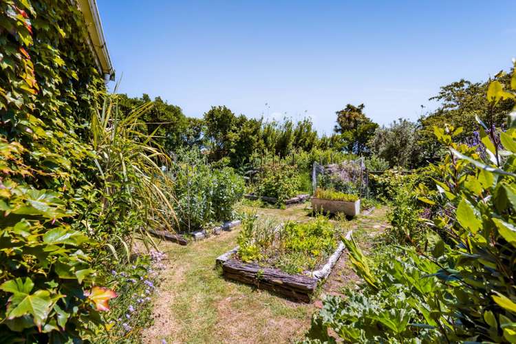 207 Egmont Street Patea_54
