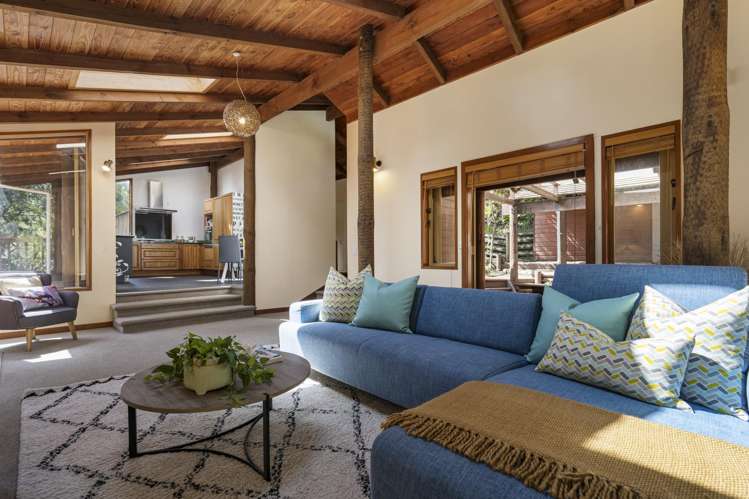 191 Scenic Drive Titirangi_2