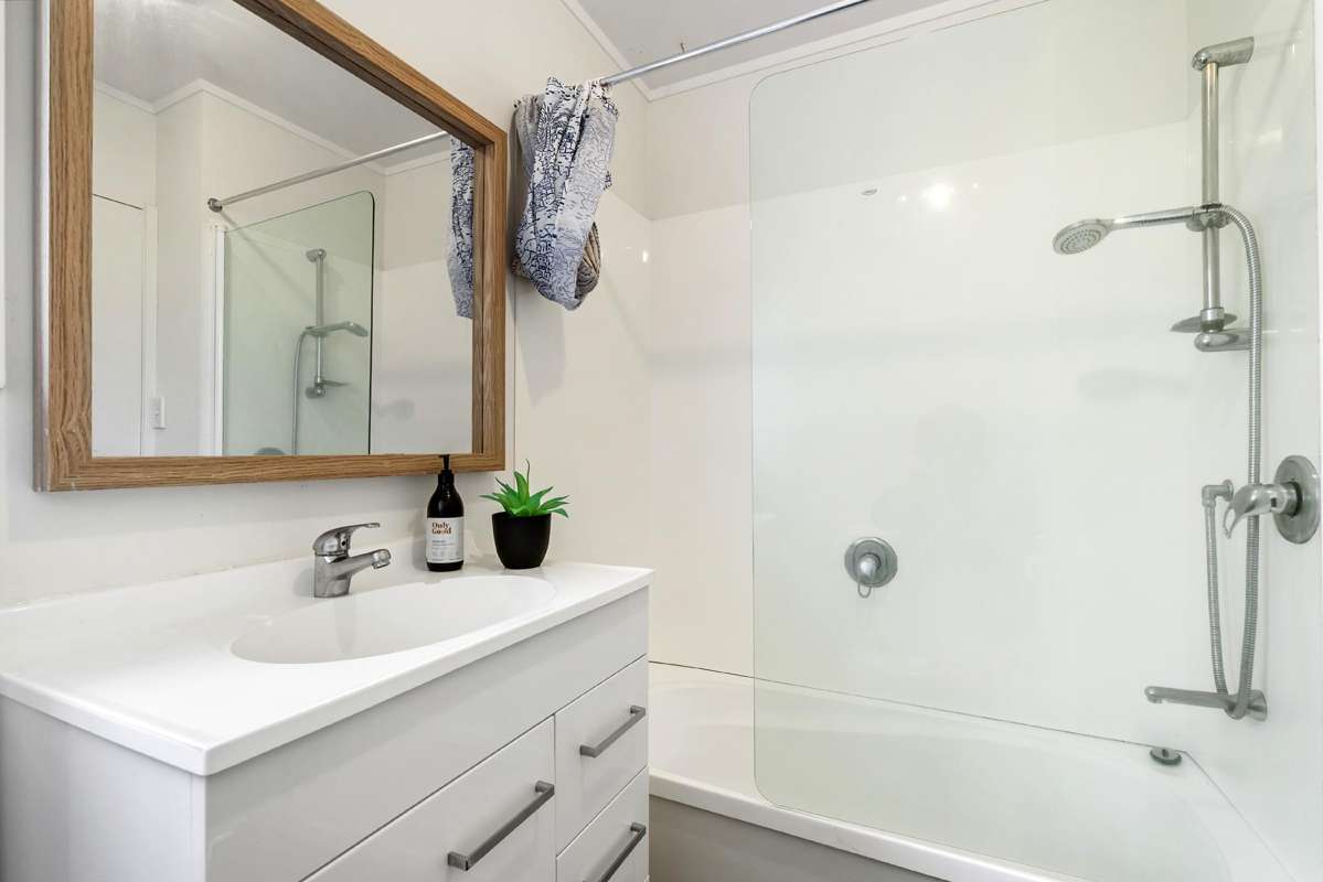 66A Spinella Drive_3