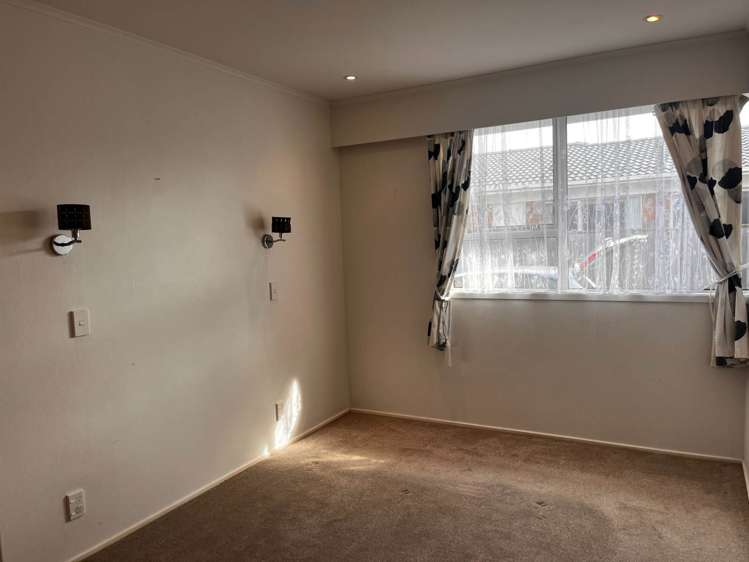 15a Doment Crescent Orewa_9