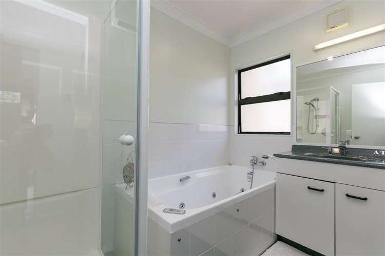 9 Bury Grove Strathmore Park_15