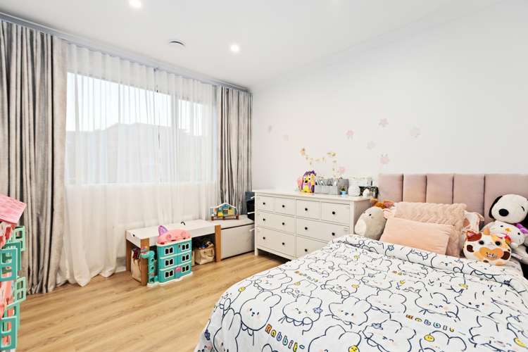 37 Schooner Drive Whitby_11