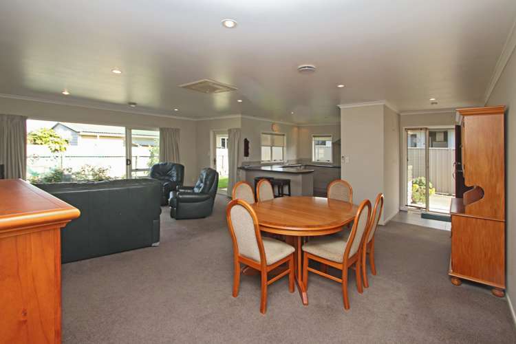 40a Harold Holt Avenue Onekawa_3