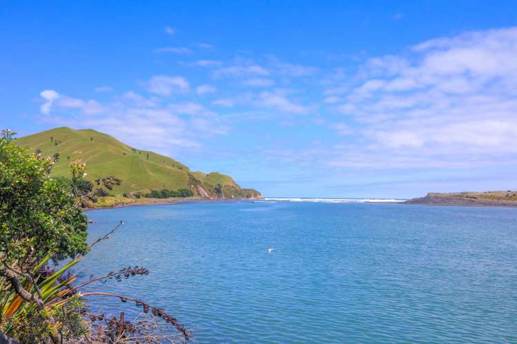 14 Rauparaha Street Marokopa_18